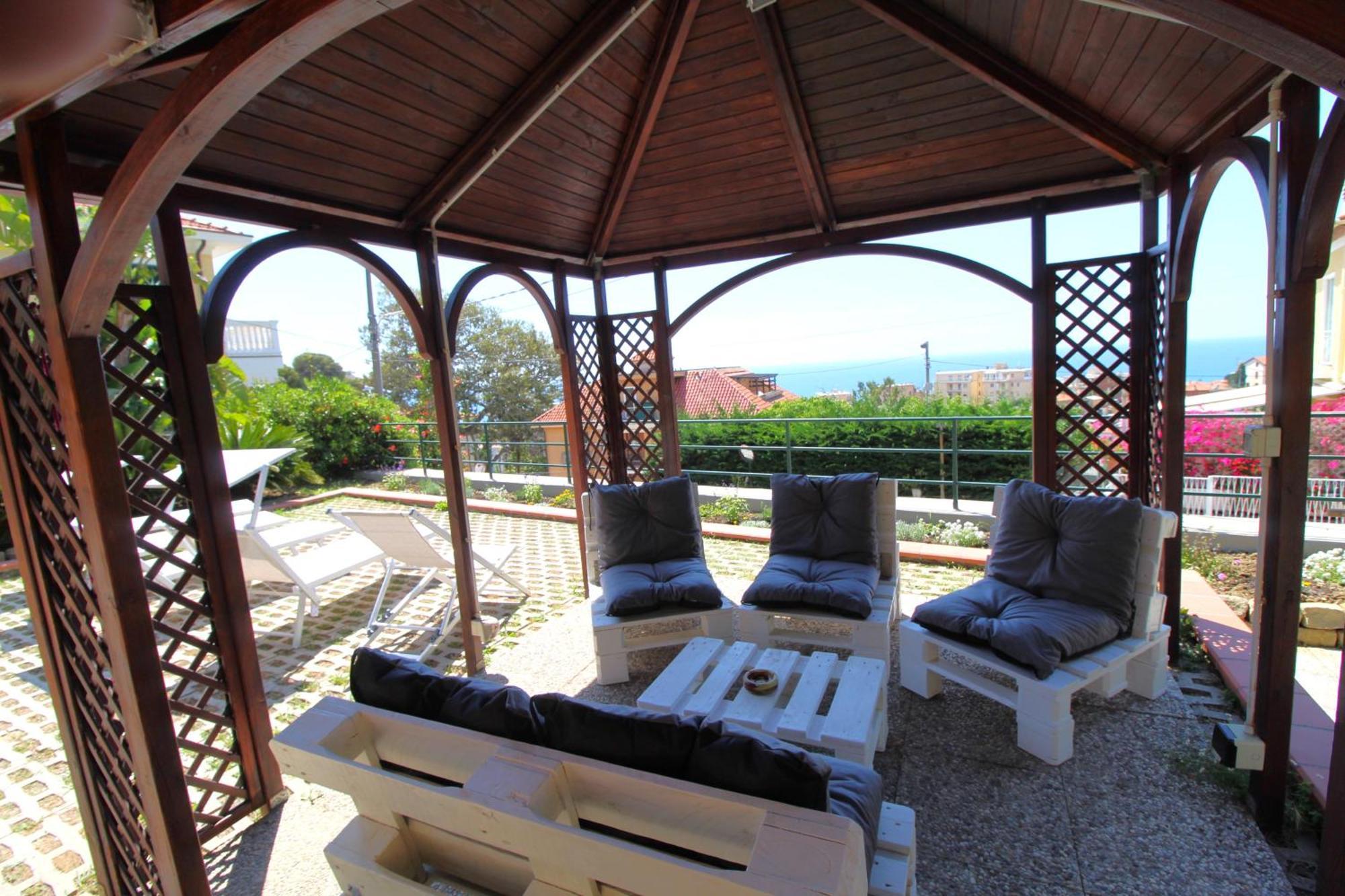 La Pace, Il Sole, Il Mare - Sanremo Casa Indipendente Vista Mare, Posto Auto Privato, Ampio Spazio Esterno Attrezzato, A Pochi Minuti Dalle Spiagge 외부 사진