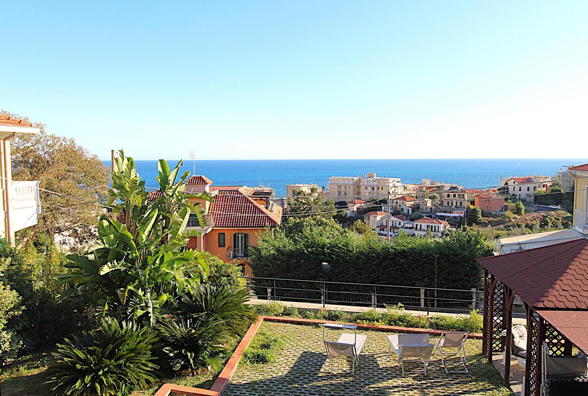 La Pace, Il Sole, Il Mare - Sanremo Casa Indipendente Vista Mare, Posto Auto Privato, Ampio Spazio Esterno Attrezzato, A Pochi Minuti Dalle Spiagge 외부 사진